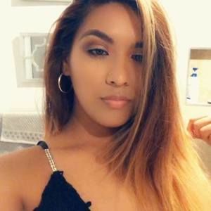 Meet your Posher, Alma